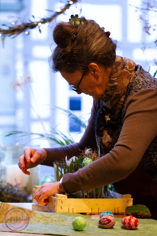 Sandra Dirks - Alvar Aalto Vase Osterdeko mit Heike Becker-Möhring von Florentine