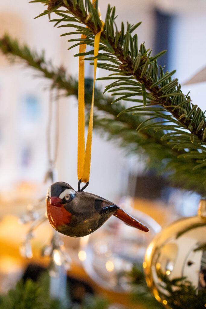 Sandra Dirks Weihnachtsbaum 2022 Charmanter Leander - Holzvögel